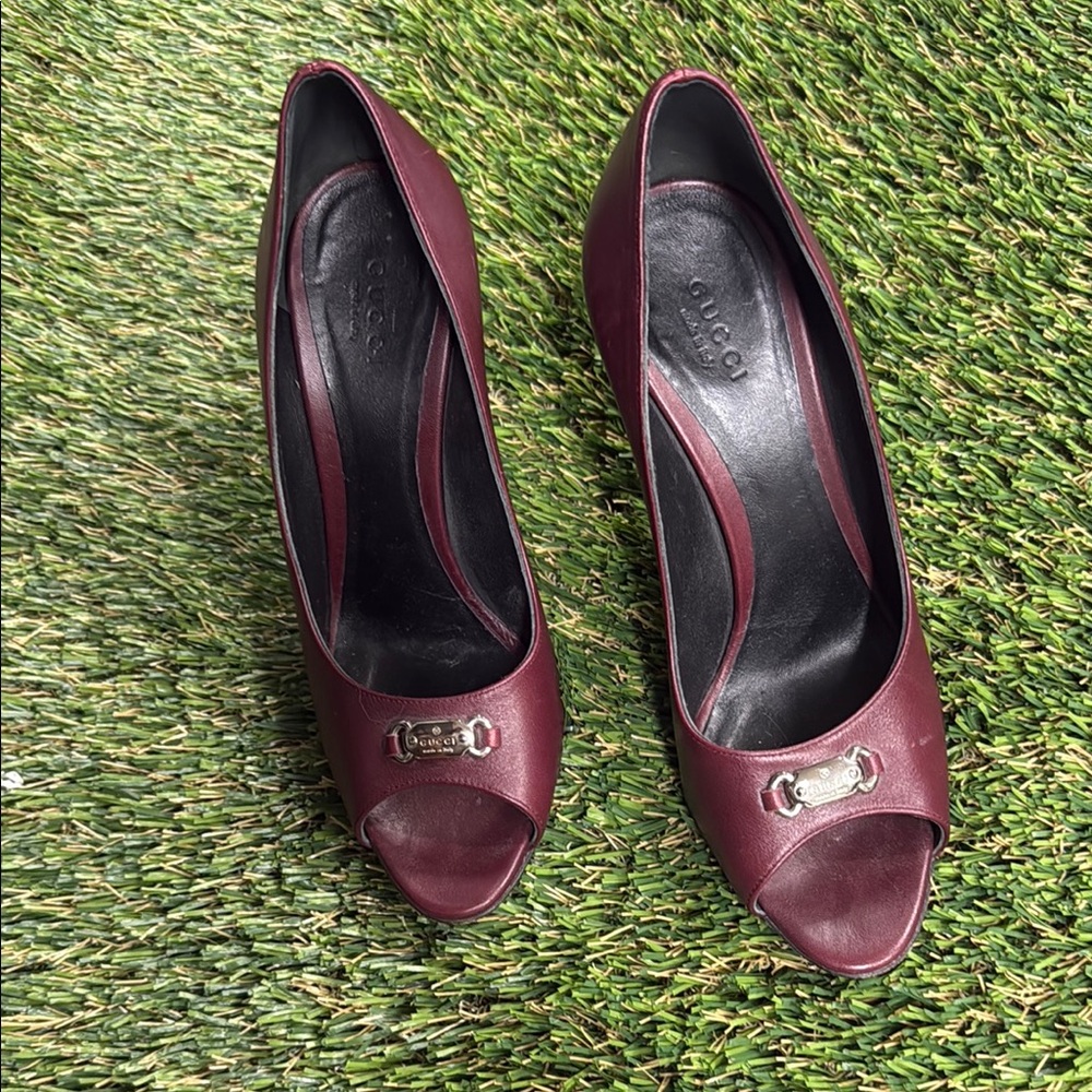 Gucci Women's Dark Red Peep-Toe Heels